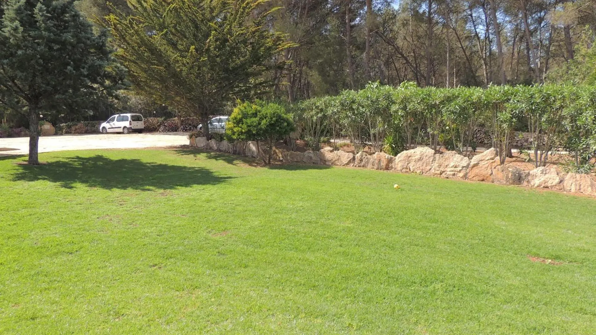 קאלה בלווה Villa Bosque 0*, קאלה בלווה ספרד